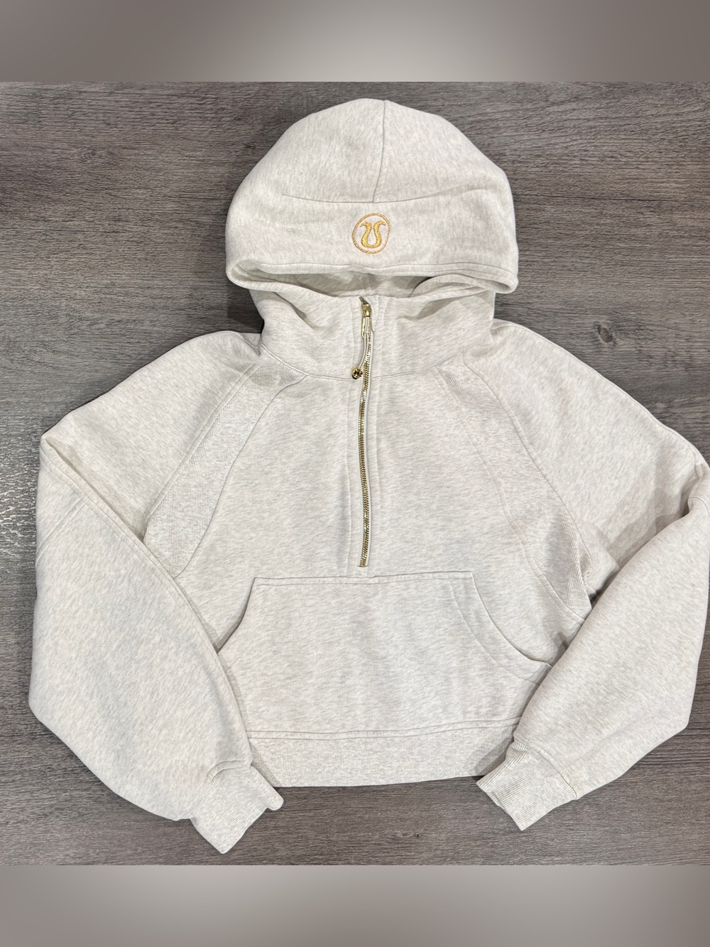 Lululemon Women’s Cropped Scuba Hoodie Half-Zip M/L Heathered Bone